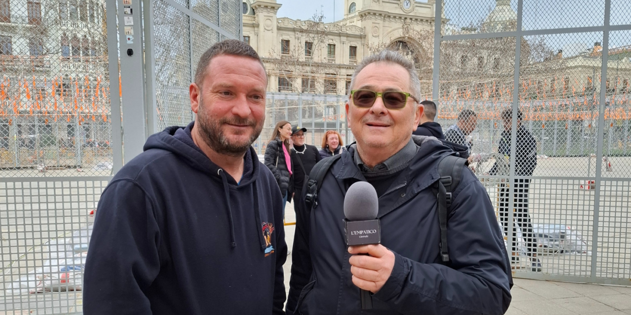 Spagna. Valencia. Fallas 2025. Il commentatore Vincenzo Martarello dialoga con Pablo