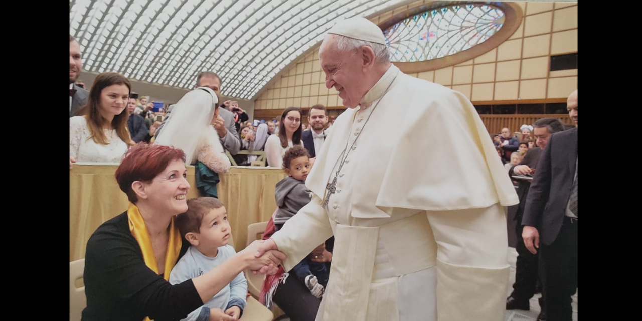 Porto Viro (Rovigo). Il piccolo Mattia Pasotto e la mamma hanno incontrato Papa Francesco
