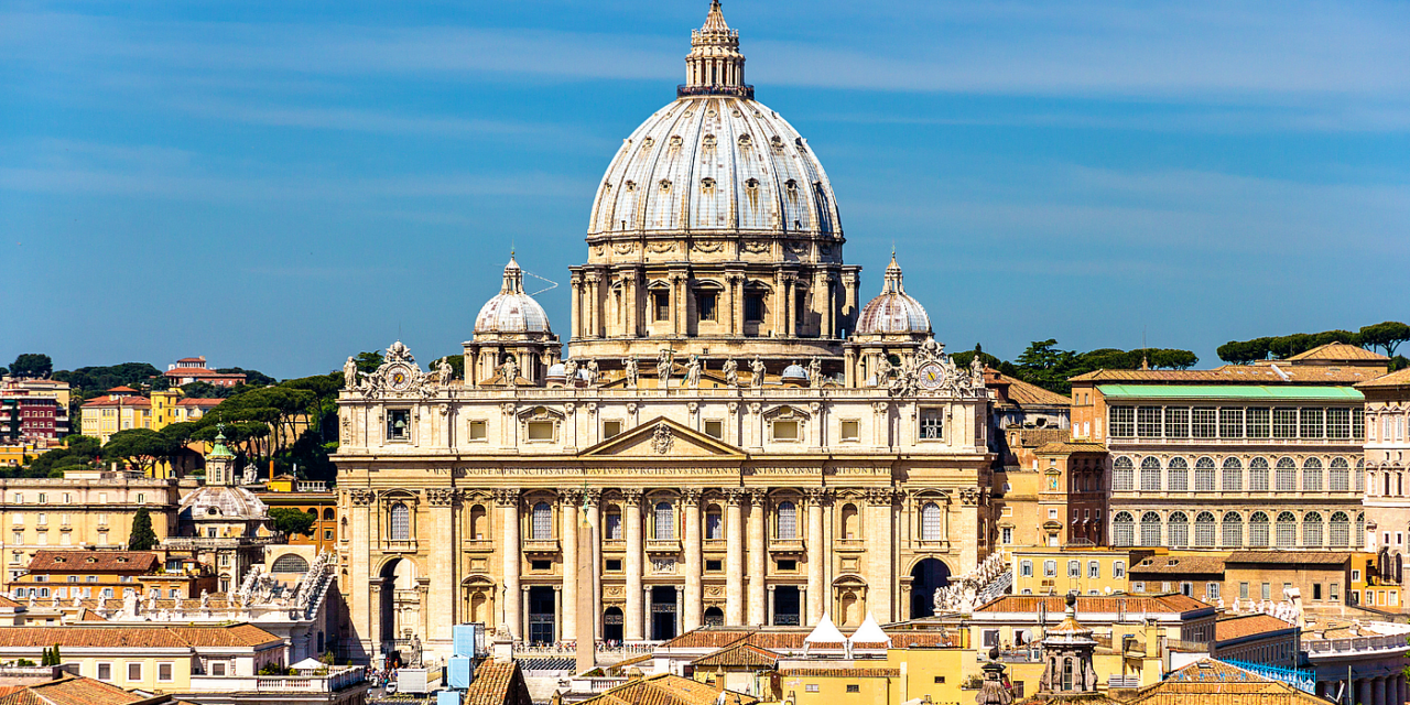 Città dal Vaticano. Conclave 2025 La prima fumata bianca alle 19. Si vota il successore di Papa Francesco