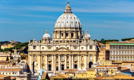 Città dal Vaticano. Conclave 2025 La prima fumata bianca alle 19. Si vota il successore di Papa Francesco