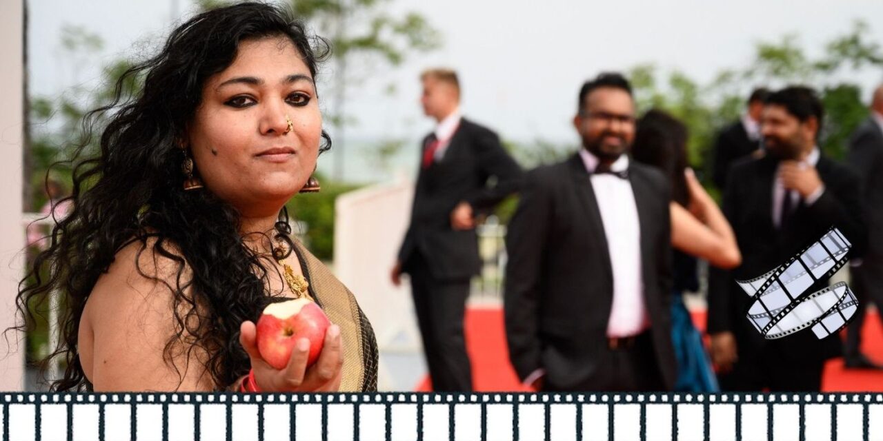 Venezia. Mostra del Cinema 2025. Film “Il segreto di un serpente di montagna”. Ecco il red carpet della regista Nidhi Saxena