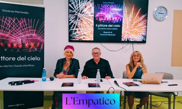 Arquà Polesine. Applausi per Vincenzo Martarello alla presentazione  del suo libro “Il pittore del cielo”